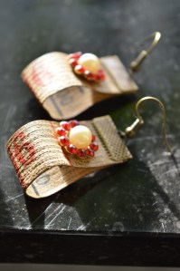 Örhängen antikt måttband