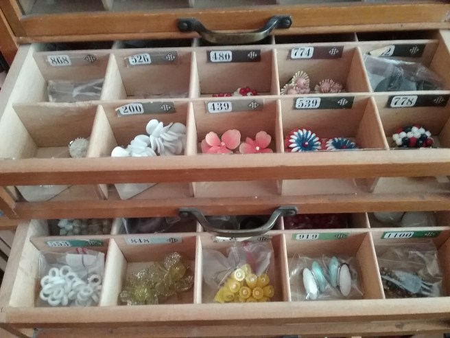 1473084496477-58540845